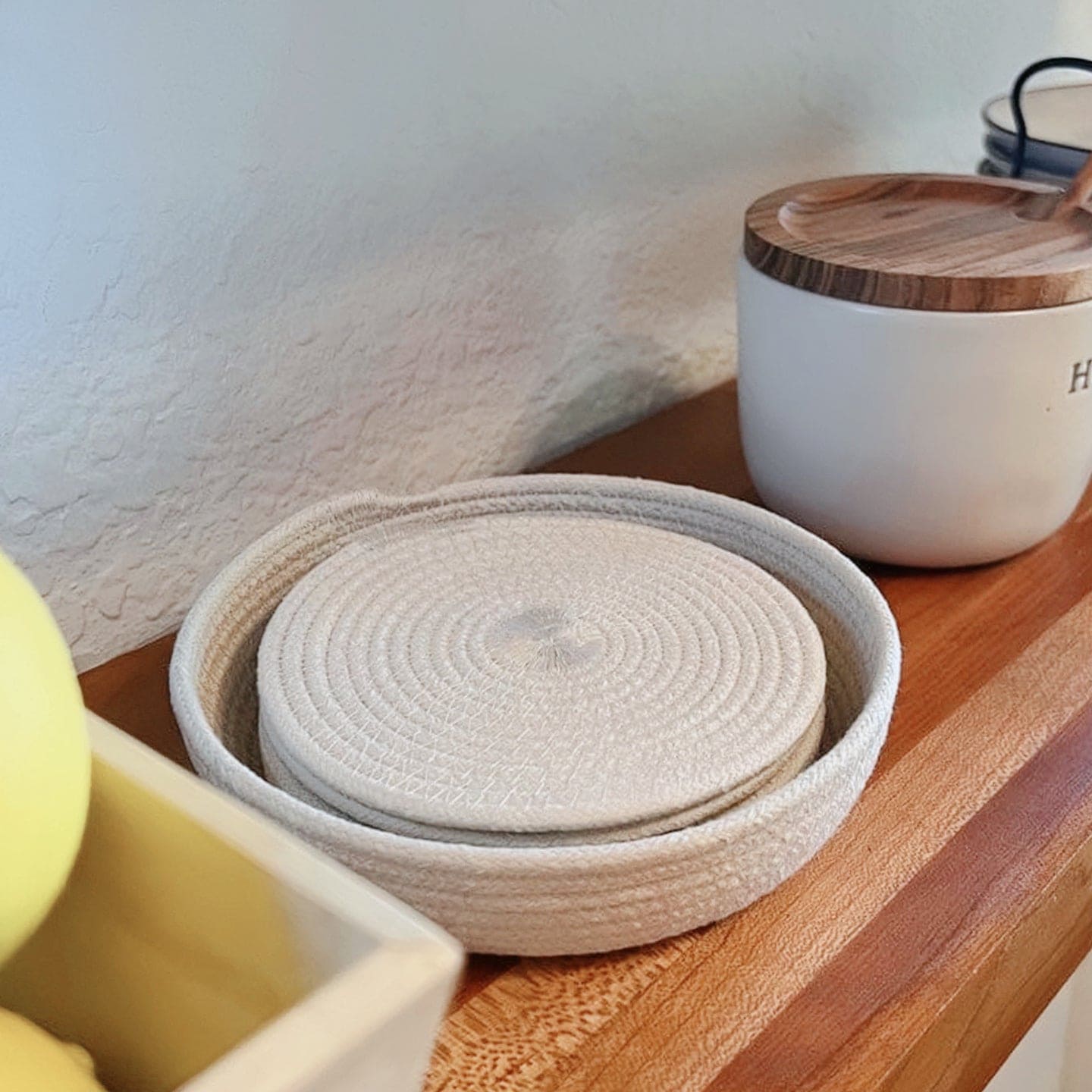 Classic placemats with Holder