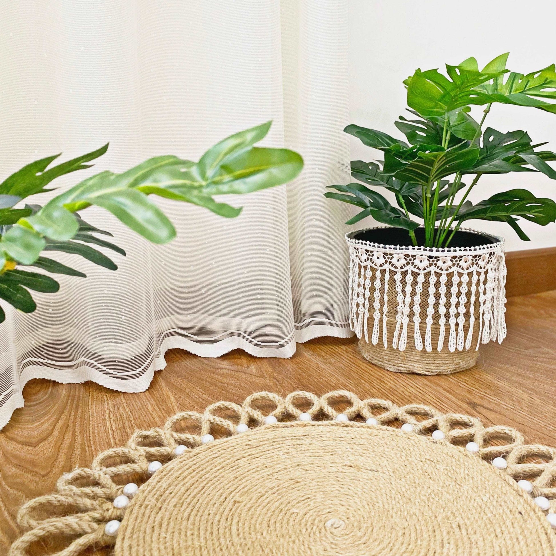 Pearly White Coaster - Sam Gallery